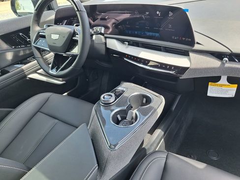 New 2026 Cadillac Optiq Luxury 1 RWD image 18