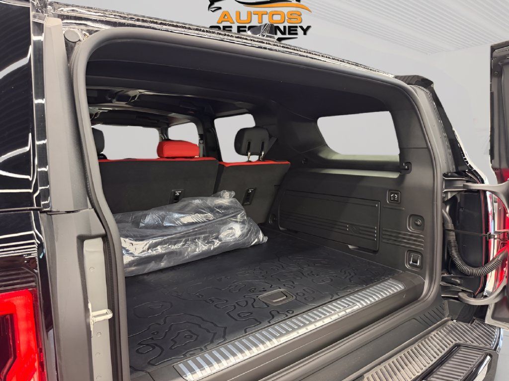 Used 2026 GMC Hummer EV 3X w/ Carbon Fiber Edition Package AWD/4WD image 8