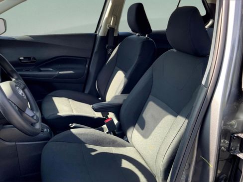 New 2025 Nissan Kicks Play S FWD image 10