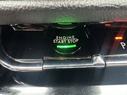 Used 2023 Lincoln Corsair AWD w/ Equipment Group 101A image 17