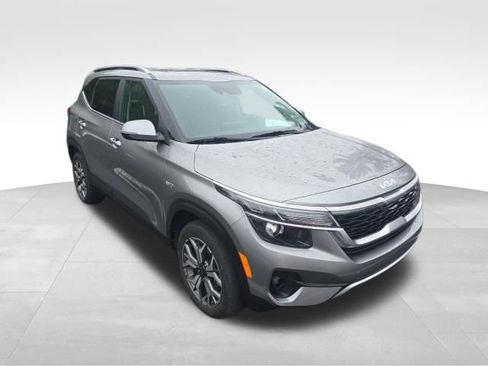 Used 2023 Kia Seltos EX AWD/4WD image 9