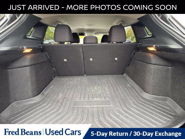 Certified 2025 Nissan Kicks SV AWD/4WD image 11