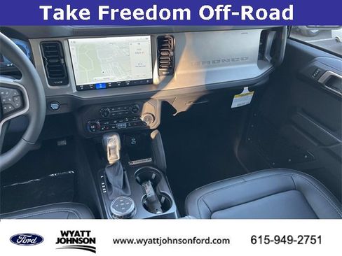New 2025 Ford Bronco Outer Banks w/ Sasquatch Package image 14