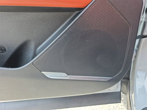 Used 2023 Kia Sportage SX image 21