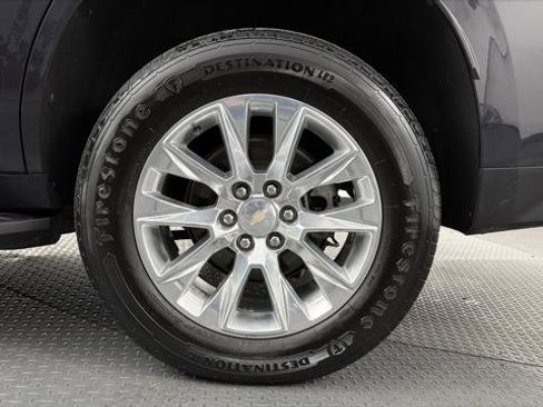 Used 2023 Chevrolet Tahoe Premier AWD/4WD image 32