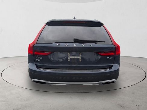 Used 2018 Volvo V90 T6 Cross Country w/ Convenience Package AWD/4WD image 6