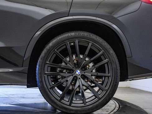 Used 2023 BMW X5 sDrive40i w/ M Sport Package image 11