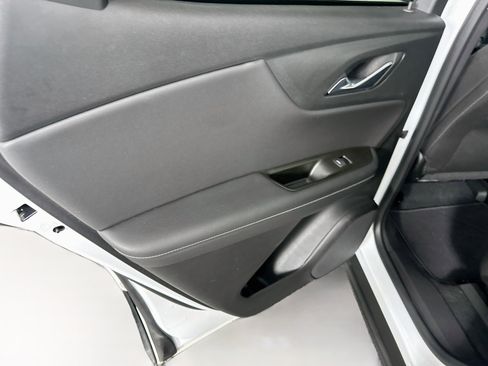 Used 2026 Chevrolet Blazer LT FWD image 26