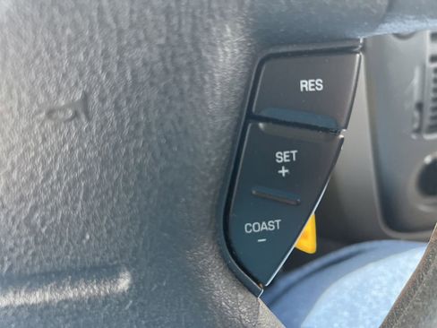 Used 2002 Ford Explorer XLS image 20