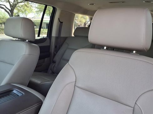 Used 2019 Chevrolet Suburban Premier w/ RST 6.2L Performance Edition image 17