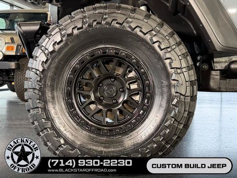 Used 2026 Jeep Wrangler Unlimited Rubicon AWD/4WD image 27