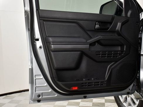 Certified 2025 Toyota Tacoma SR5 image 17