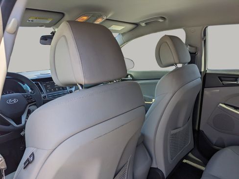 Used 2018 Hyundai Tucson SEL AWD/4WD image 17