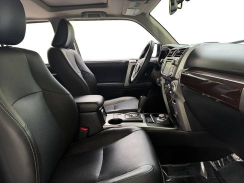 Used 2018 Toyota 4Runner Limited AWD/4WD image 15