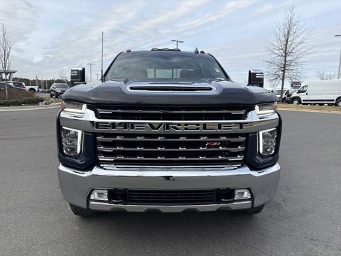 Used 2021 Chevrolet Silverado 2500 LTZ w/ LTZ Convenience Package image 3