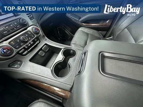 Used 2020 Chevrolet Suburban LT image 21