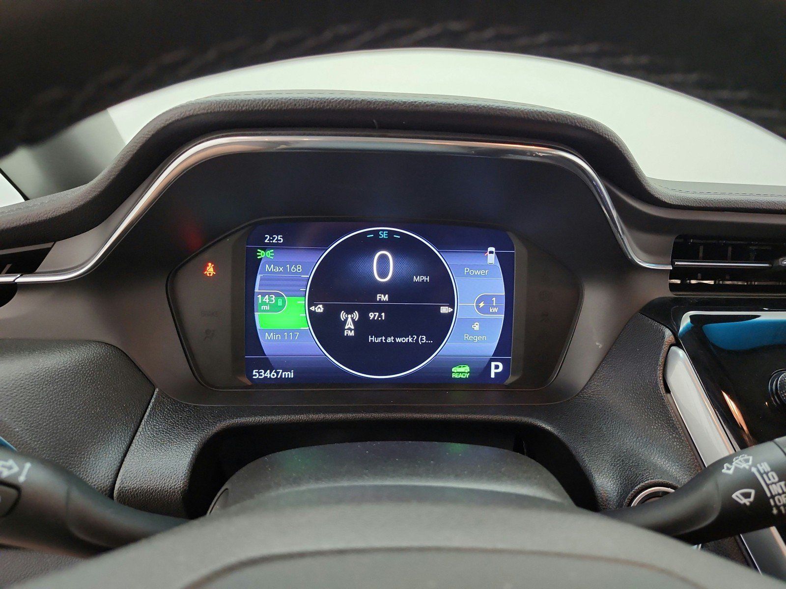 Used 2023 Chevrolet Bolt LT w/ Infotainment Package FWD image 11