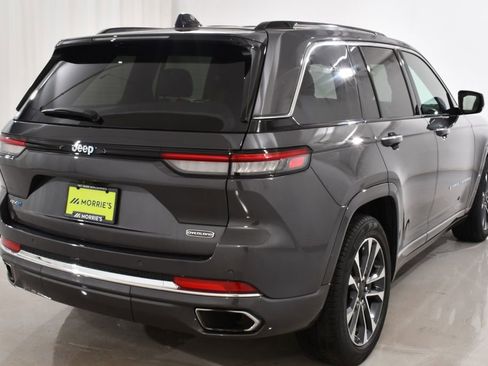 Used 2022 Jeep Grand Cherokee Overland image 12