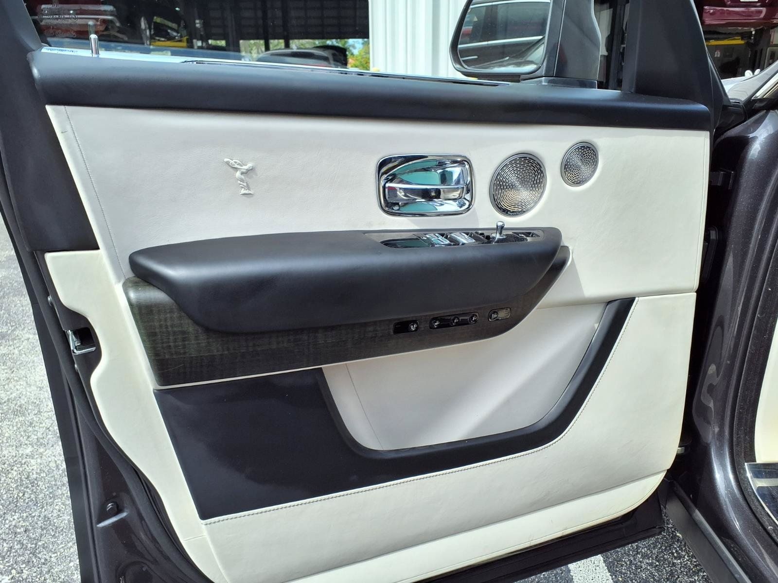 Used 2020 Rolls-Royce Cullinan AWD/4WD image 11