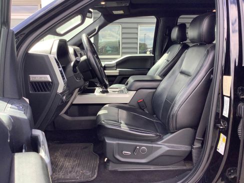 Used 2017 Ford F150 Lariat w/ Equipment Group 502A Luxury AWD/4WD image 6
