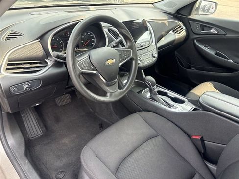 Used 2024 Chevrolet Malibu LT FWD image 10