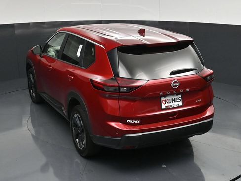 Used 2025 Nissan Rogue SV AWD/4WD image 50