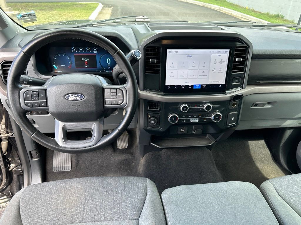 Used 2025 Ford F150 XLT w/ Equipment Group 301A Standard AWD/4WD image 9