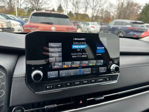 Used 2024 Mitsubishi Outlander SE image 21