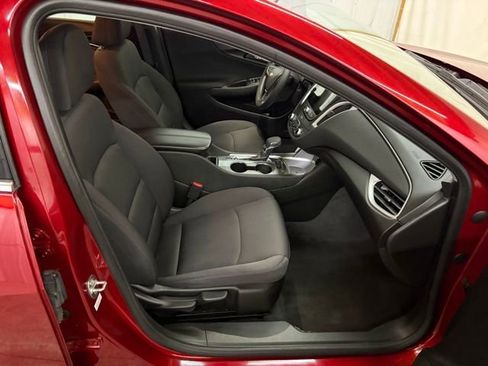 Used 2024 Chevrolet Malibu LT image 20