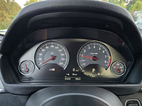 Used 2018 BMW M3 image 41