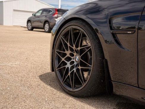 Used 2018 BMW M3 RWD image 12