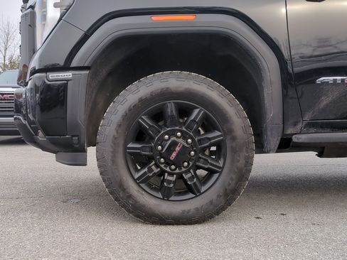 Used 2024 GMC Sierra 2500 AT4 w/ AT4 Premium Plus Package image 16