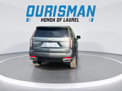 Used 2021 Cadillac Escalade Premium Luxury AWD/4WD image 7