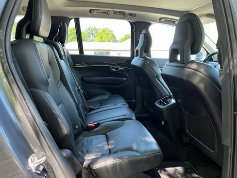 Used 2018 Volvo XC90 T6 Momentum w/ Momentum Plus Package AWD/4WD image 20