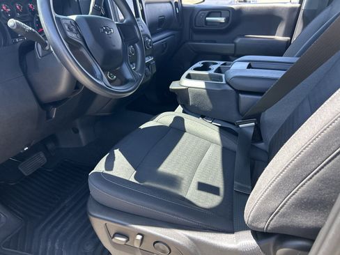 Used 2022 Chevrolet Silverado 1500 Custom Trail Boss image 9