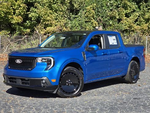 New 2025 Ford Maverick Lobo image 2