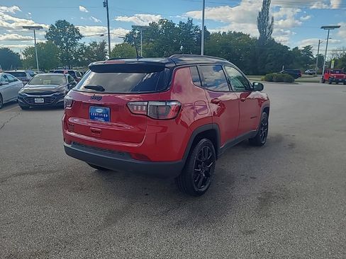 Used 2023 Jeep Compass Latitude w/ Sun and Sound Group AWD/4WD image 6