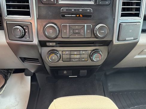 Used 2018 Ford F150 XLT AWD/4WD image 15