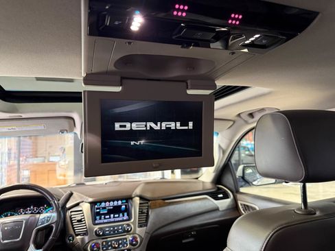 Used 2019 GMC Yukon Denali w/ Open Road Package AWD/4WD image 27