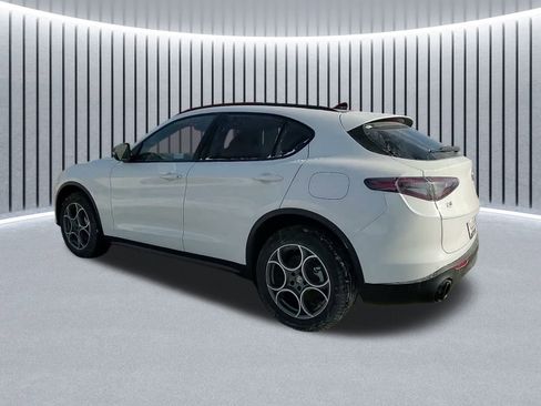 New 2025 Alfa Romeo Stelvio Sprint image 10