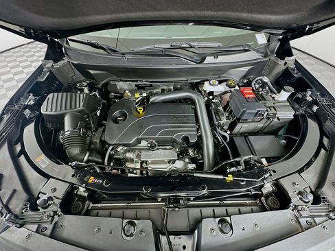 Used 2025 Chevrolet Equinox LT image 32