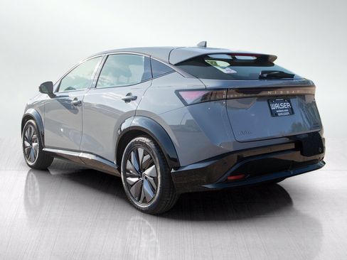 Used 2023 Nissan Ariya AWD image 3
