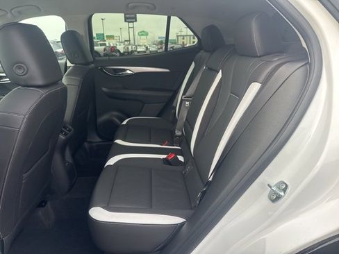 Used 2025 Buick Envision Sport Touring image 21