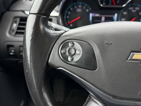 Used 2018 Chevrolet Impala Premier FWD image 31