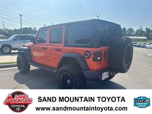 Used 2018 Jeep Wrangler Unlimited Sport AWD/4WD image 5