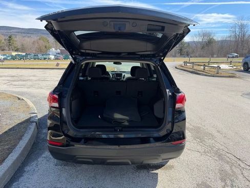 Used 2022 Chevrolet Equinox LS AWD/4WD image 13
