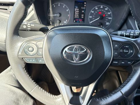 Used 2024 Toyota Corolla Cross LE AWD/4WD image 26