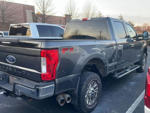Used 2018 Ford F250 XLT w/ XLT Premium Package image 2