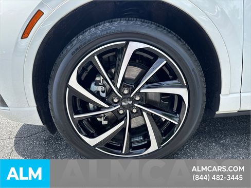 Used 2024 Lincoln Corsair Grand Touring w/ Equipment Group 301A image 13