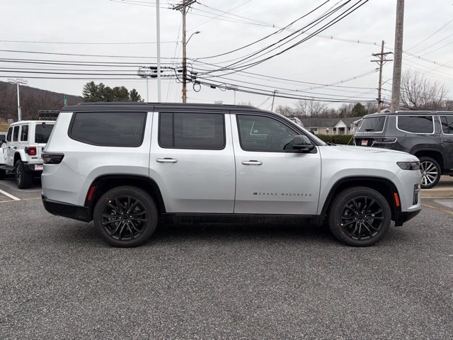 New 2026 Jeep Grand Wagoneer Summit AWD/4WD image 9